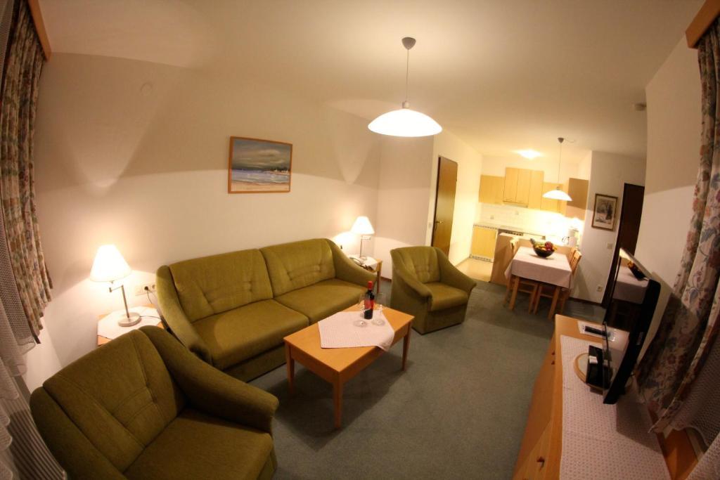 Ferienappartements Heinzle - Ihr Ferienresort Sankt Jakob in Defereggen Rom bilde